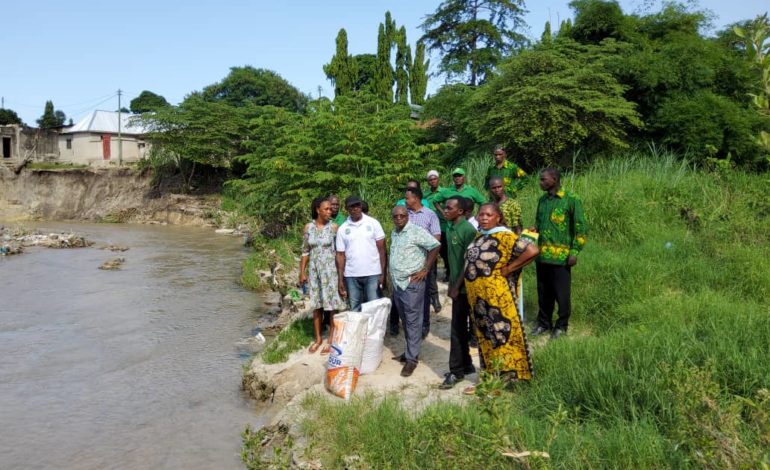 PROF. KITILA MKUMBO AJIONEA ATHARI ZA MVUA ZA EL-NINO KILUNGULE A NA B KATA YA KIMARA